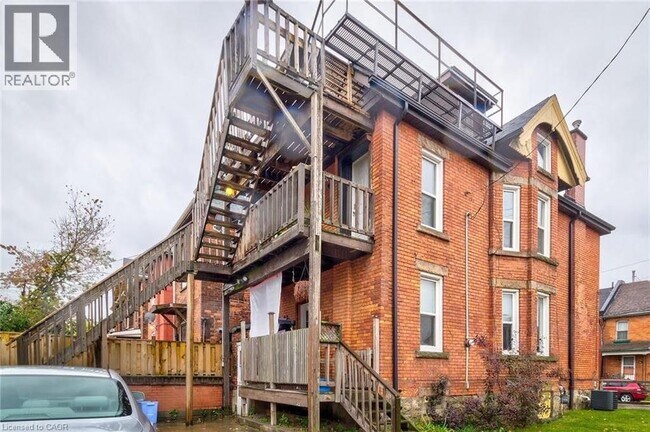 44 Ashley St in Hamilton, ON - Building Photo - Building Photo