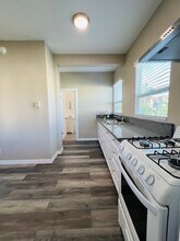 1226 Westchester Pl in Los Angeles, CA - Building Photo - Building Photo