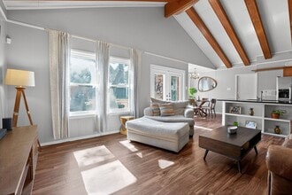 10814 Cedar Elm Dr in San Antonio, TX - Foto de edificio - Building Photo