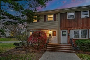 28 Alan Rd in Spring Valley, NY - Building Photo