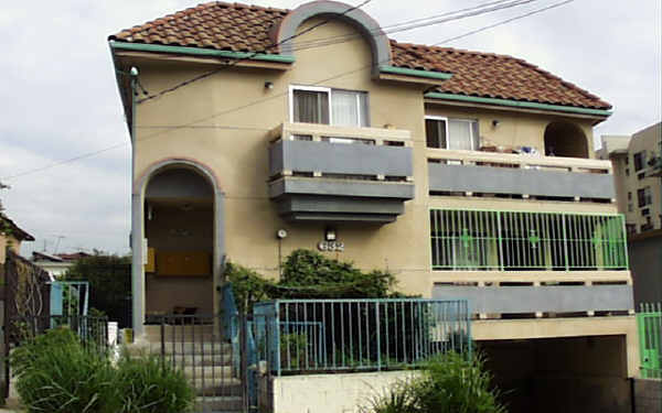 632 N Bunker Hill Ave in Los Angeles, CA - Building Photo - Building Photo