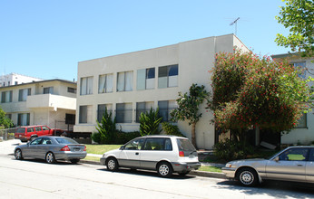 832 S Gramercy Pl in Los Angeles, CA - Building Photo - Building Photo