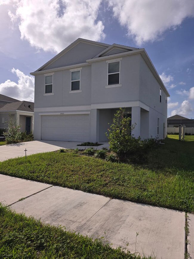 5905 Laurelcrest Gln in Palmetto, FL - Building Photo - Building Photo