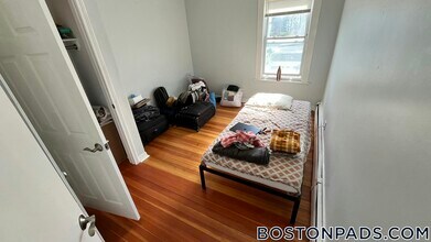 119 George St, Unit 3 in Boston, MA - Building Photo - Building Photo