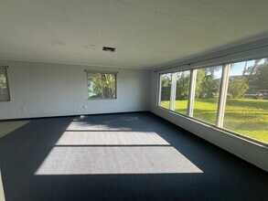 1110 S Riverside Dr in Edgewater, FL - Building Photo - Building Photo