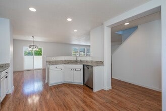 16657 E Phillips Ln in Englewood, CO - Building Photo - Building Photo