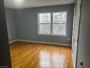 184 1st St in Newark, NJ - Building Photo - Building Photo