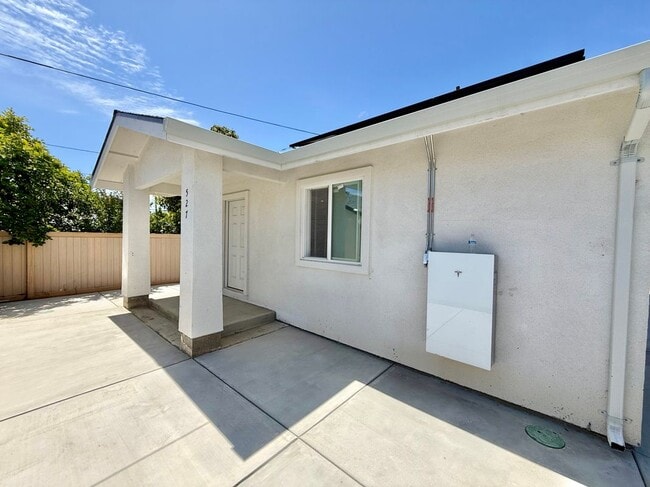 529 N Lincoln Ave in Manteca, CA - Building Photo - Building Photo