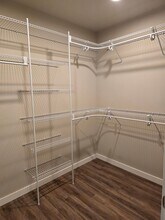 3020 NE Johnson St in Roseburg, OR - Building Photo - Building Photo