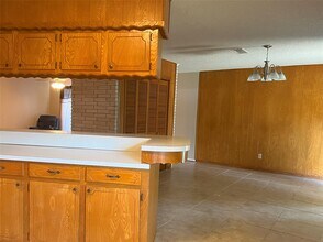 401 Oakhill Dr in Conroe, TX - Building Photo - Building Photo