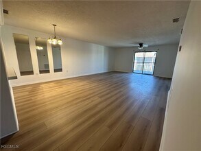 9395 Pennsylvania Ave in Bonita Springs, FL - Building Photo - Building Photo