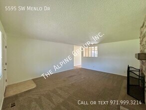5595 SW Menlo Dr in Beaverton, OR - Building Photo - Building Photo