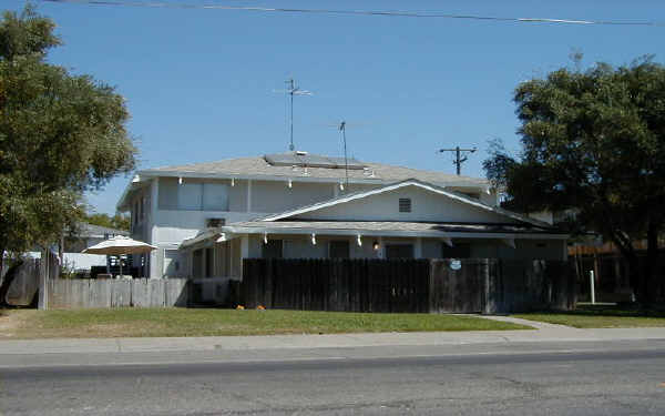 2429 Northrop Ave in Sacramento, CA - Building Photo - Building Photo