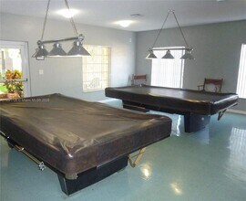 251 S Cypress Rd in Pompano Beach, FL - Building Photo - Building Photo