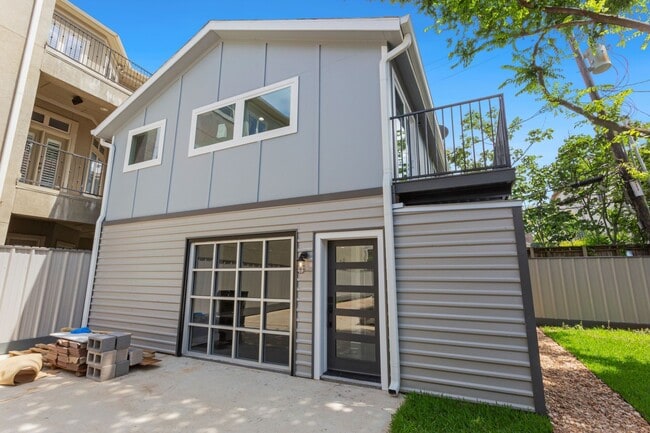 property at 2005 Portsmouth St