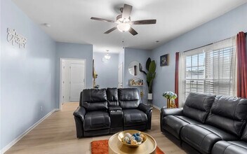 1593 Mount Rainer Dr in Fayetteville, NC - Building Photo - Building Photo