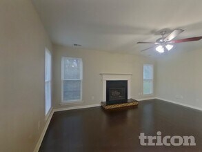 7804 Royce Hall Ln in Charlotte, NC - Foto de edificio - Building Photo