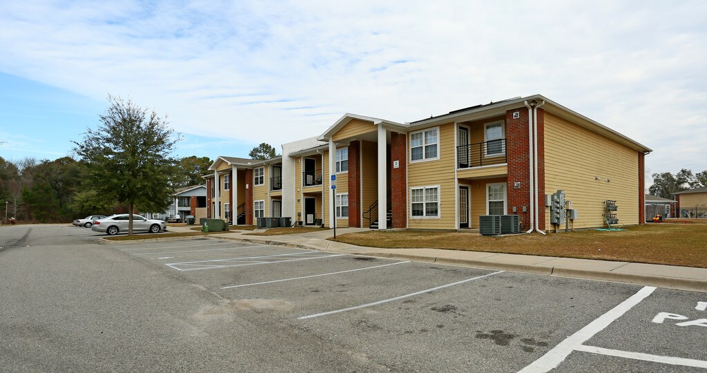Ochlockonee Pointe Apartments in Midway, FL
