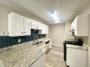 16427 Oak Rock St in San Antonio, TX - Building Photo - Building Photo
