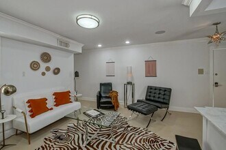 1323 Dauphine St, Unit 3 in New Orleans, LA - Building Photo - Building Photo