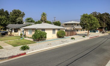 Bonita Apartments in Glendora, CA - Foto de edificio - Building Photo