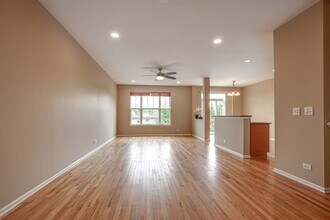 1817 Crenshaw Cir in Vernon Hills, IL - Building Photo - Building Photo