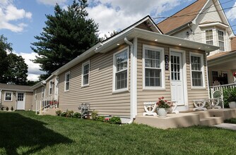 230 Rancocas Ave in Delanco, NJ - Foto de edificio - Building Photo