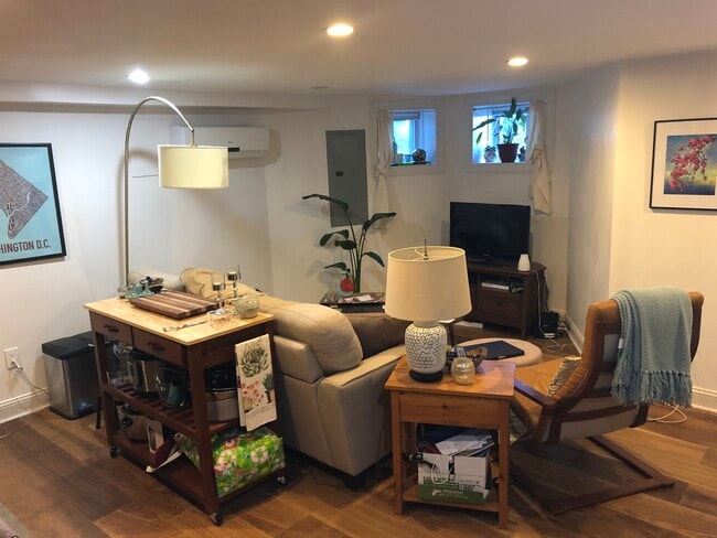 property at 622 9th St NE