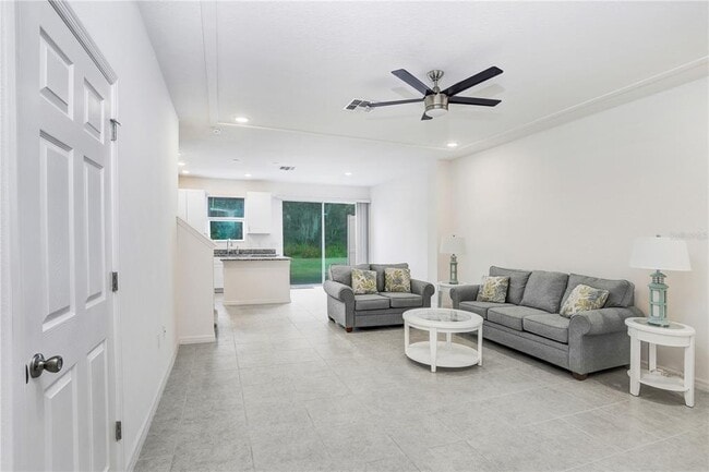 34155 Cinder Wy in Wesley Chapel, FL - Building Photo - Building Photo
