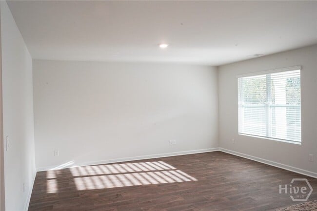 property at 423 Coconut Dr