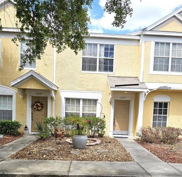 property at 2252 Lake Woodberry Cir