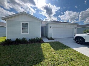 16 Wandering Crk Wy in Palm Coast, FL - Building Photo - Building Photo