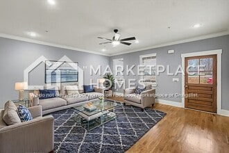 2437/106 Bell St in Ashland City, TN - Building Photo - Building Photo