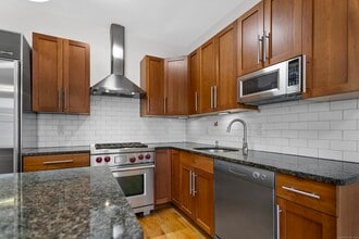 14 1st St in Stamford, CT - Building Photo - Building Photo