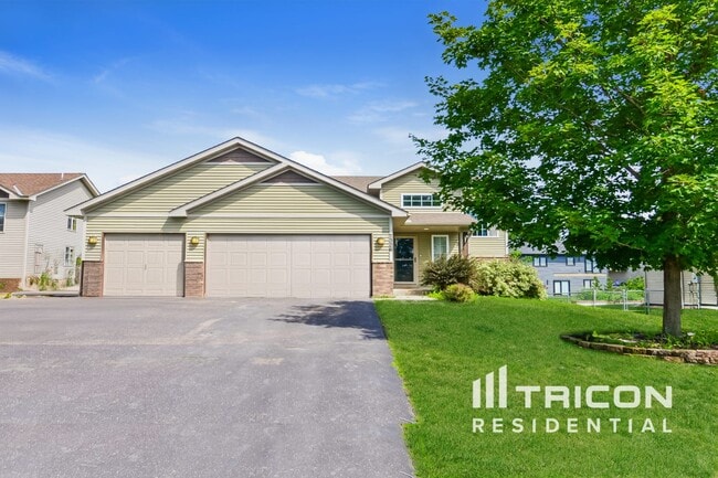 property at 7326 Lander Ave NE