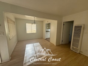 0 E Foster Rd in Santa Maria, CA - Foto de edificio - Building Photo