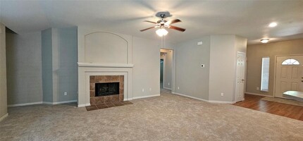 410 Magnolia Way in League City, TX - Building Photo - Building Photo