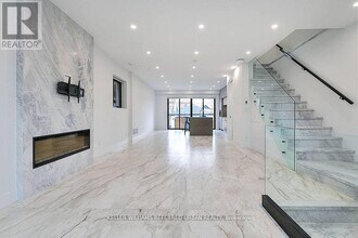 613 Harvie Ave in Toronto, ON - Building Photo - Building Photo