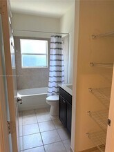 260 SE 32nd Ave in Homestead, FL - Building Photo - Building Photo