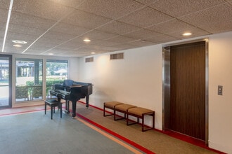 The Laurel at Mountain View in Mountain View, CA - Building Photo - Interior Photo