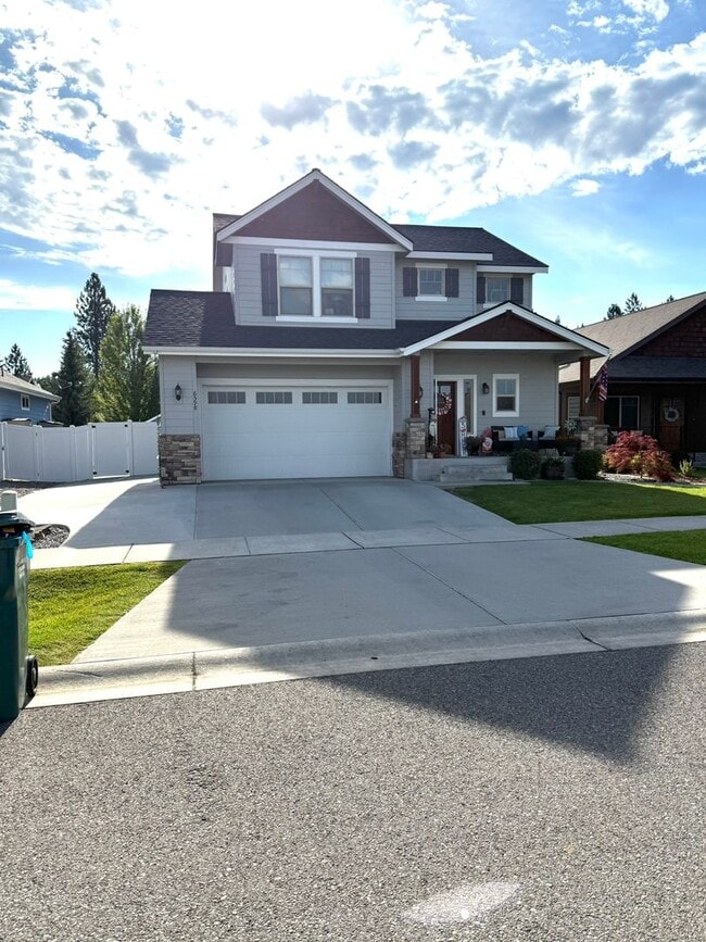 6598 N Idlewood Dr in Coeur d'Alene, ID - Building Photo - Building Photo