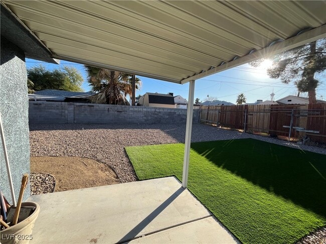 property at 1324 Francis Ave