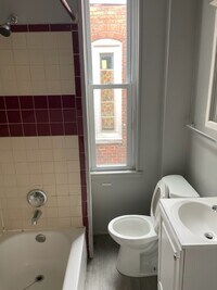 922 E 20th St photo'