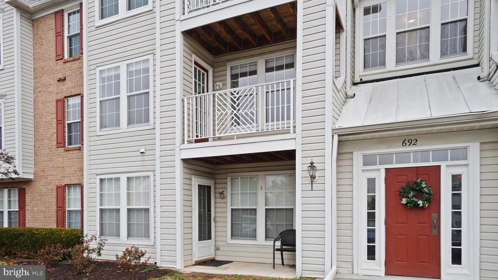 692 Winding Stream Way in Odenton, MD - Building Photo