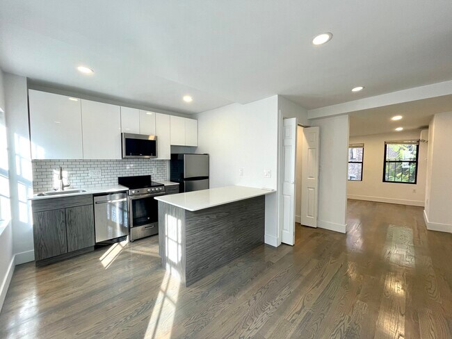 61 Joy St, Unit 3F in Boston, MA - Foto de edificio - Building Photo