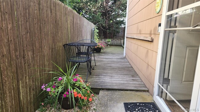 632 E Olive St in Long Beach, NY - Building Photo - Building Photo