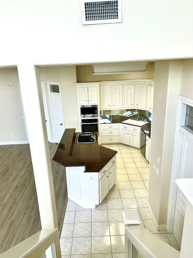 property at 807 Kipp Ave