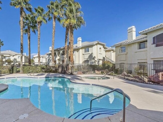 3320 S Fort Apache Rd, Unit 218 in Las Vegas, NV - Building Photo - Building Photo