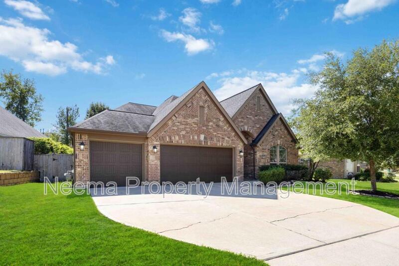 115 Pine Crest Cir in Montgomery, TX - Building Photo