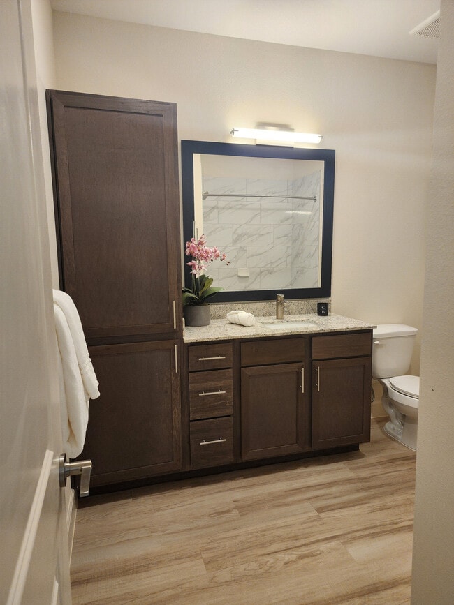 Malloy Bridge in Seagoville, TX - Foto de edificio - Building Photo